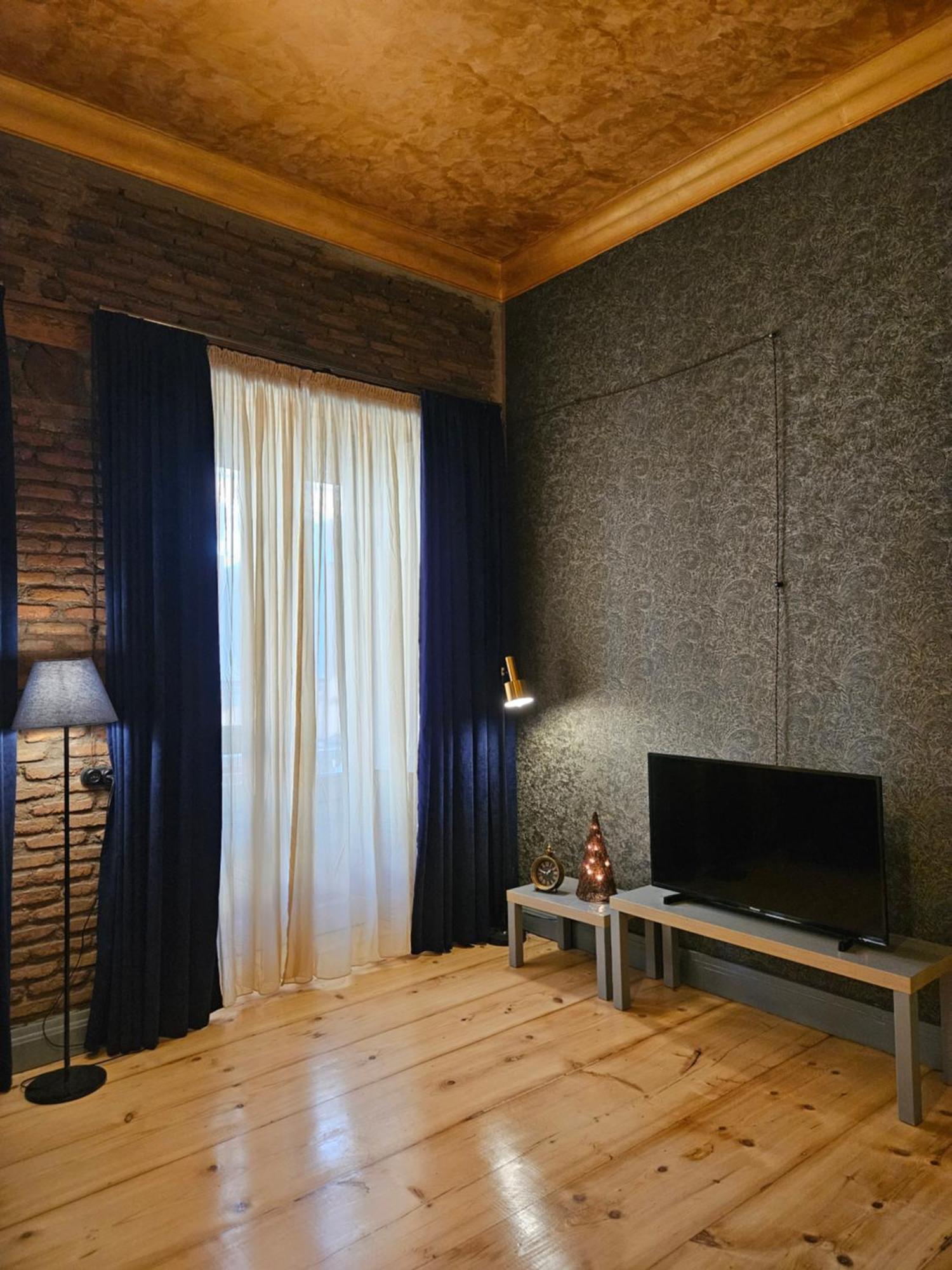 Apartment Old Gold