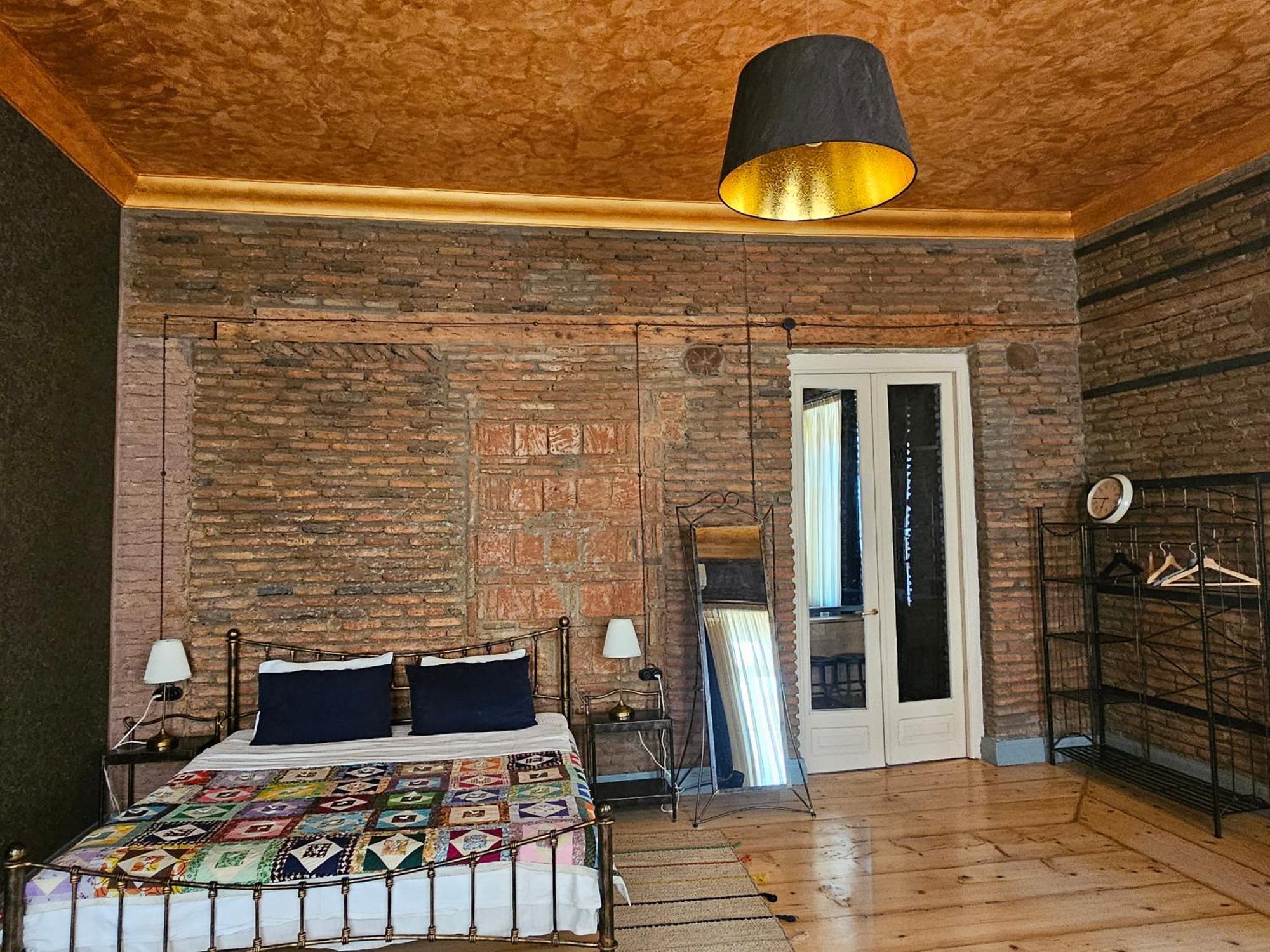 Old Gold Apartment Tbilisi